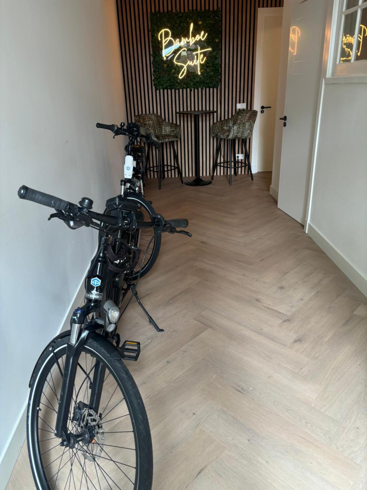 Bamboe Suite Bentveld Met Ligbad En Gratis Parkeren Luaran gambar